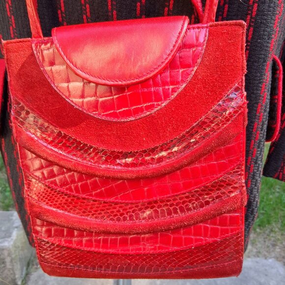 2 items VINTAGE Black and Red Blazer Jacket Size 14 & Red Crossbody Italian Bag - Picture 7 of 11